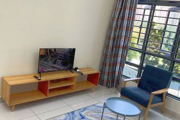 Aura Residence @ Precint 8