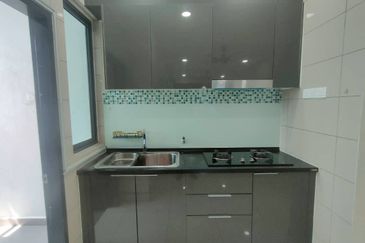 Aura Residence @ Precint 8