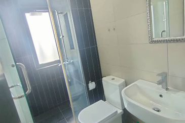 Aura Residence @ Precint 8