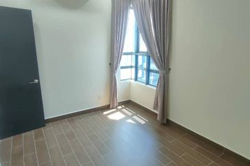 Aura Residence @ Precint 8