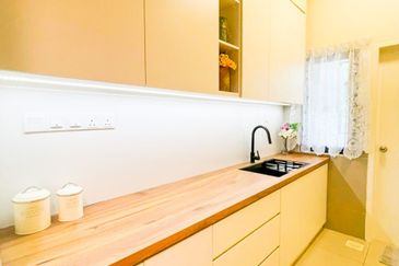 Crescent Park Townvilla