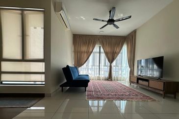 Aura Residence @ Precint 8