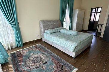 Aura Residence @ Precint 8