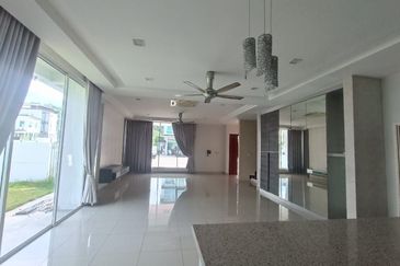 Jacaranda Garden Residence