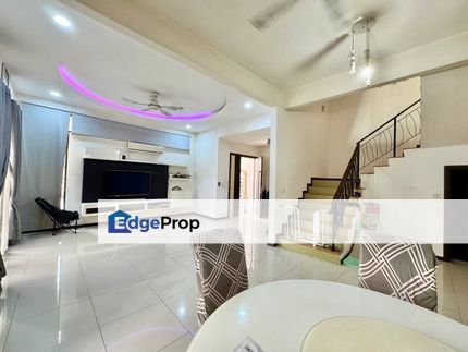 Semi Detached 3 Storey Taman Tropika 2 Sg Tangkas Kajang, Selangor, Kajang