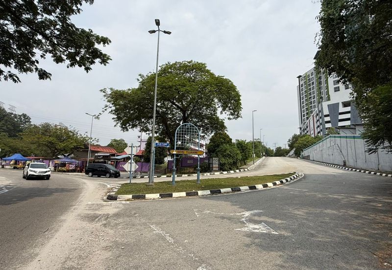 Jalan Bukit Rahman Putra