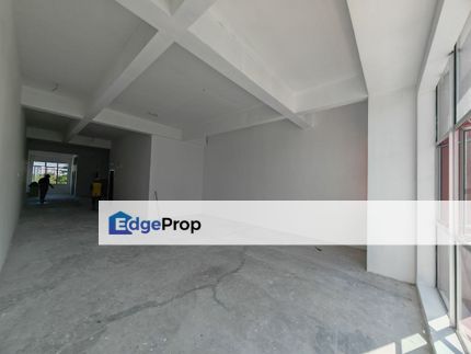 Office 2nd Floor Pusat Perdagangan Warisan Sutera Kota Warisan, Selangor, Sepang