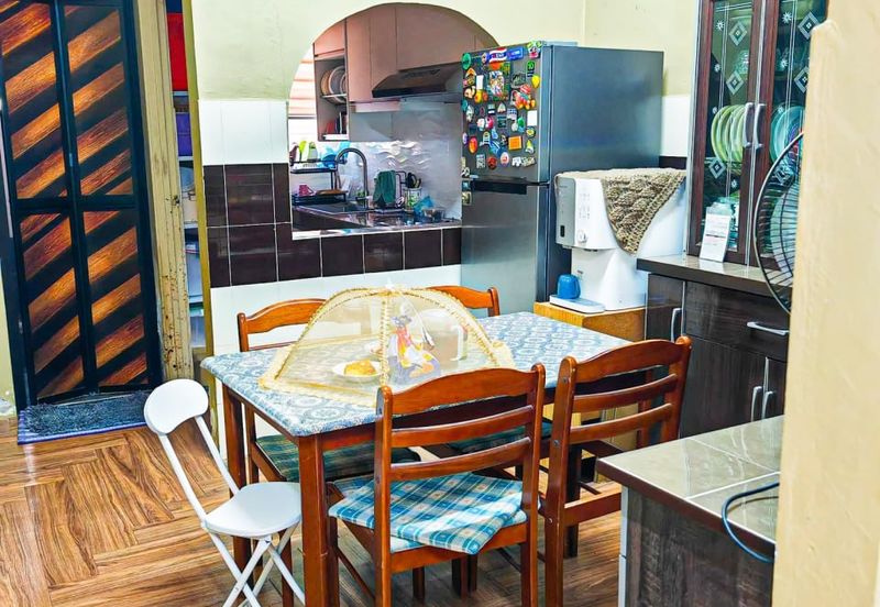 Taman Desa Baiduri Aman