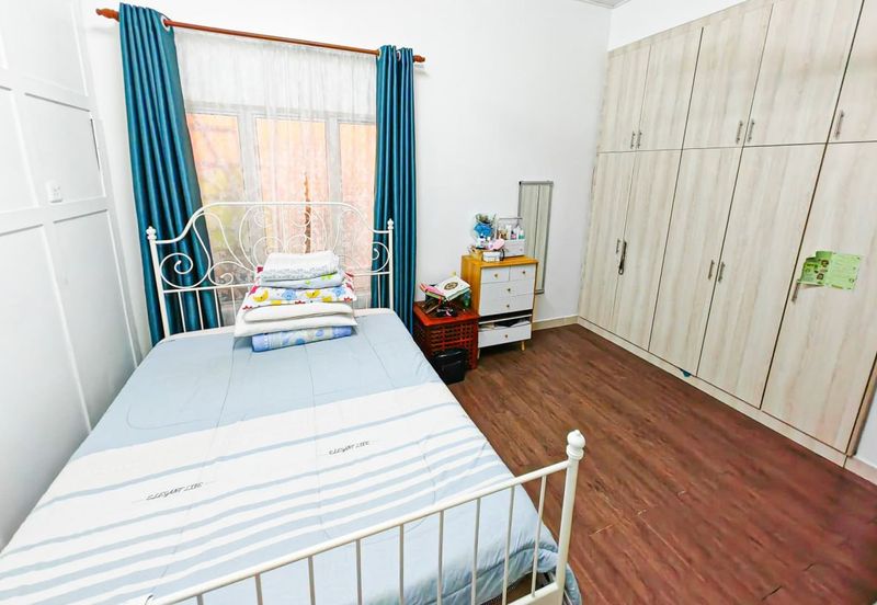 Taman Desa Baiduri Aman