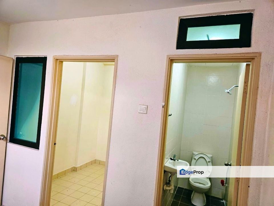 Partially Furnished Serin Residency Condominium Cyberjaya, Selangor, Cyberjaya