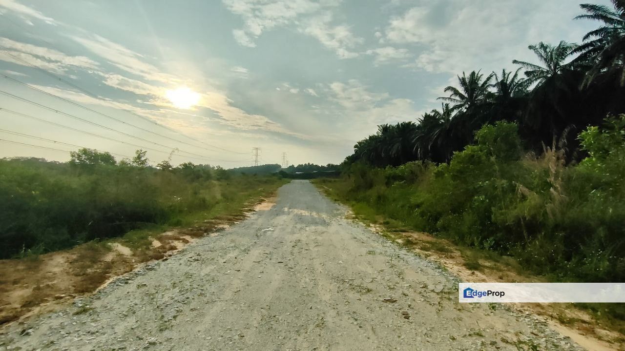 Bungalow Lot Bukit Damar Dengkil Selangor, Selangor, Dengkil