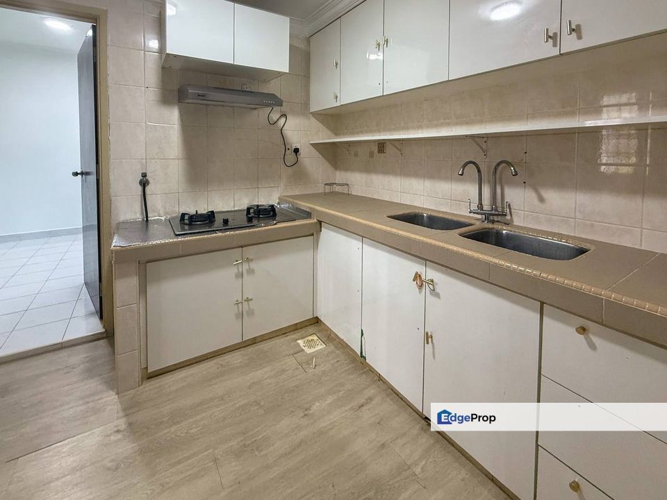 Corner Unit D'Melor Condominium Cyberjaya, Selangor, Cyberjaya