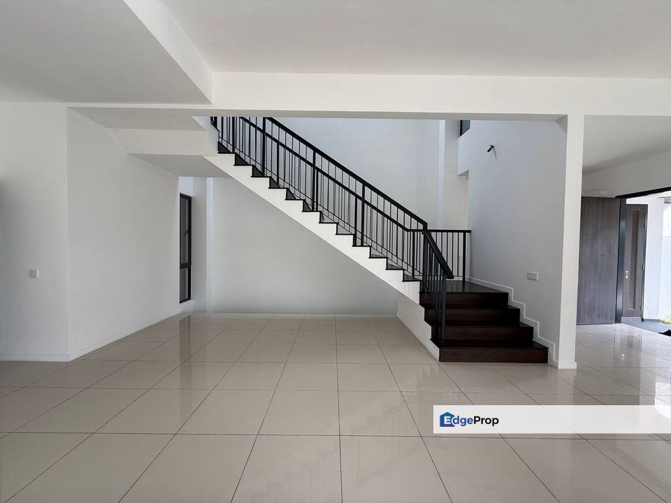 Semi Detached 2 Storey Terrace Serenia Aqila Serenia City, Selangor, Sepang