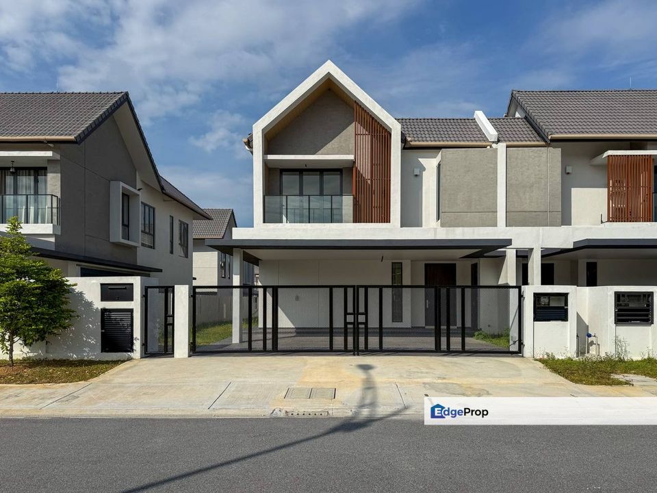 Semi Detached 2 Storey Terrace Serenia Aqila Serenia City, Selangor, Sepang