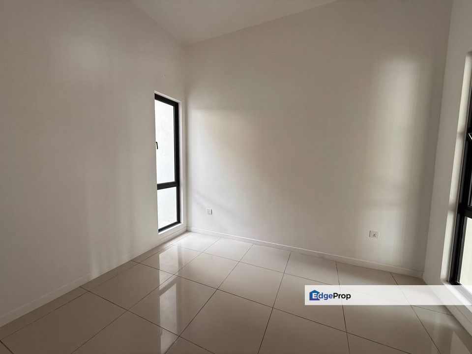 Semi Detached 2 Storey Terrace Serenia Aqila Serenia City, Selangor, Sepang