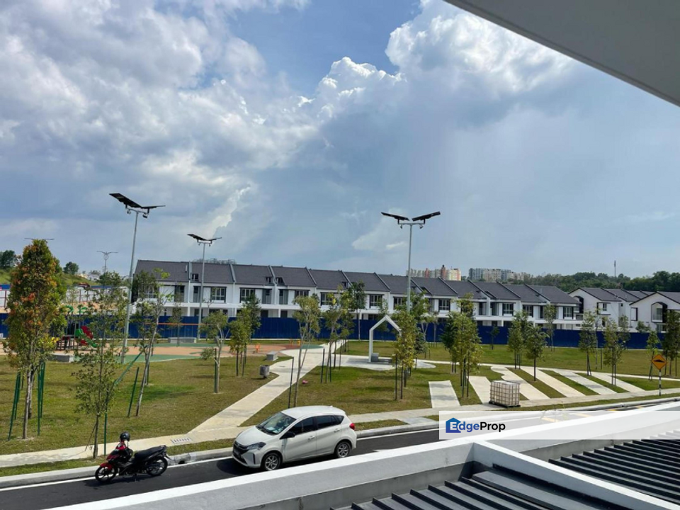 Double Storey Emilia Terrace Nilai Impian Nilai, Negeri Sembilan, Nilai