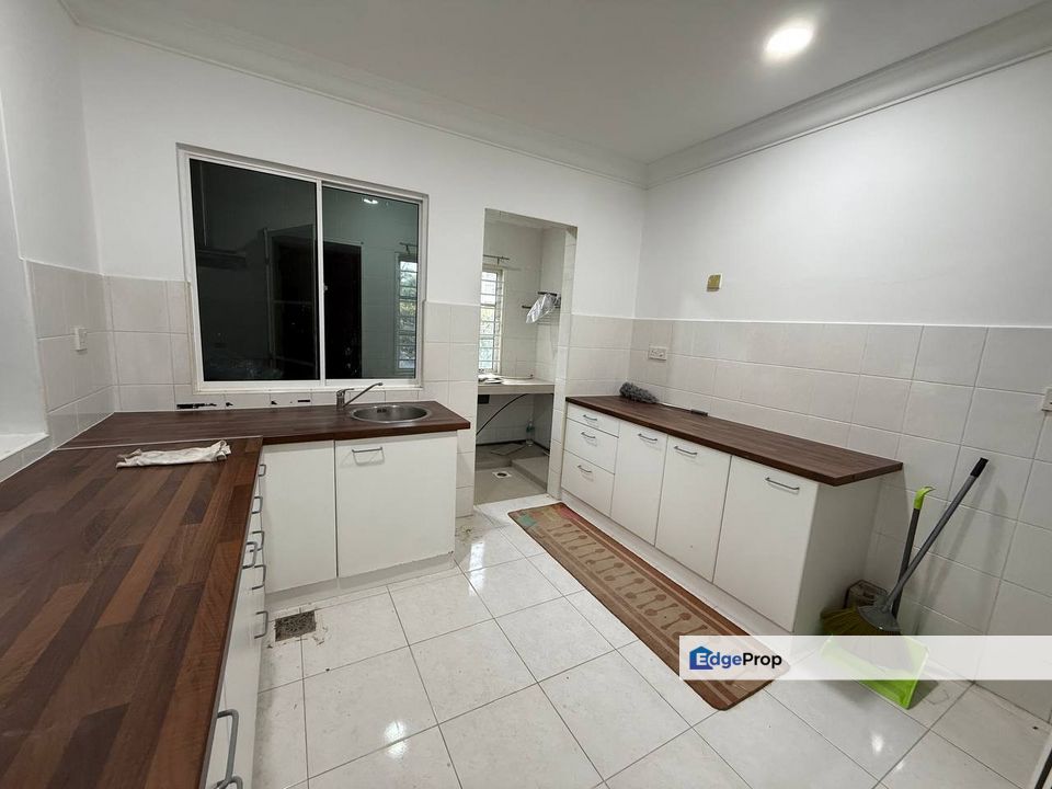 Partial Furnish 2 Storey Terrace Perdana Lakeview East Cyberjaya, Selangor, Cyberjaya