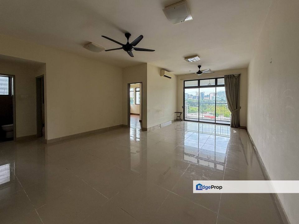 Facing Swimming Pool Low Floor Tamara Residence Presint 8 Putrajaya, Putrajaya, Putrajaya