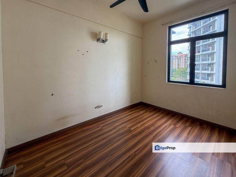 Facing Swimming Pool Low Floor Tamara Residence Presint 8 Putrajaya, Putrajaya, Putrajaya