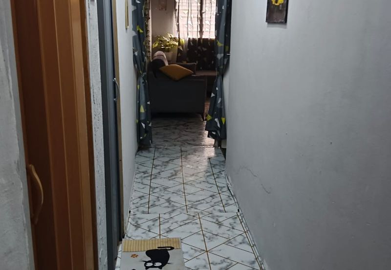 Flat PKNS, Seksyen 24