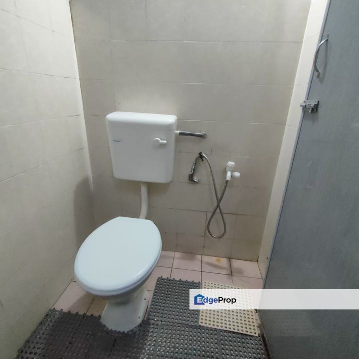 [Cashback RM 50k] Flat Desa Mentari , Blok 2, PJ, Selangor, Petaling Jaya