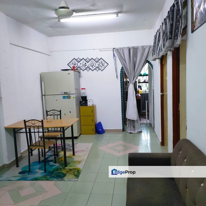 [Cashback RM 50k] Flat Desa Mentari , Blok 2, PJ, Selangor, Petaling Jaya