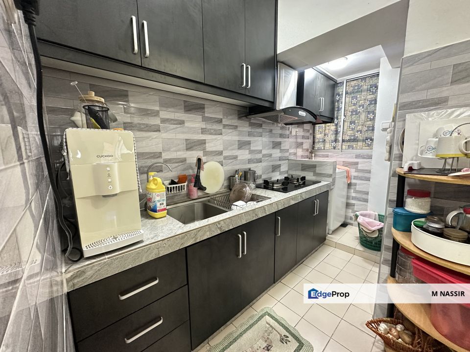 Nearby MRT & Well maintaned Apartment Pelangi Damansara, Bandar Utama, Selangor, Bandar Utama