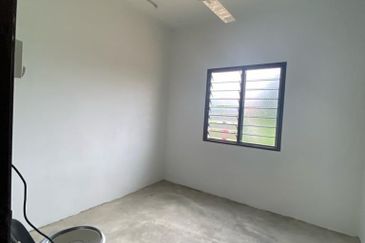 Single Storey House For Rent@ Kulim-Hitech, Kelang Lama
