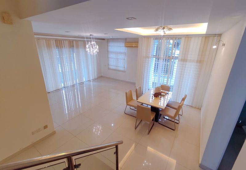 Kampung Teluk Kumbar