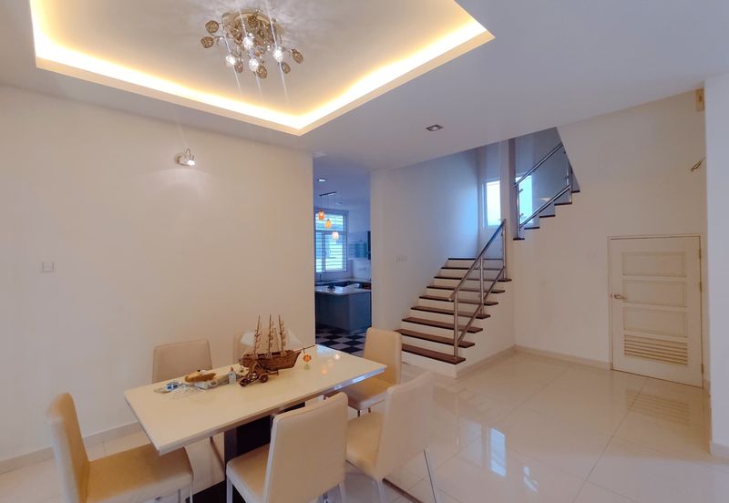 Kampung Teluk Kumbar