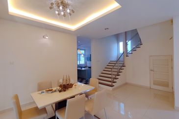 Kampung Teluk Kumbar