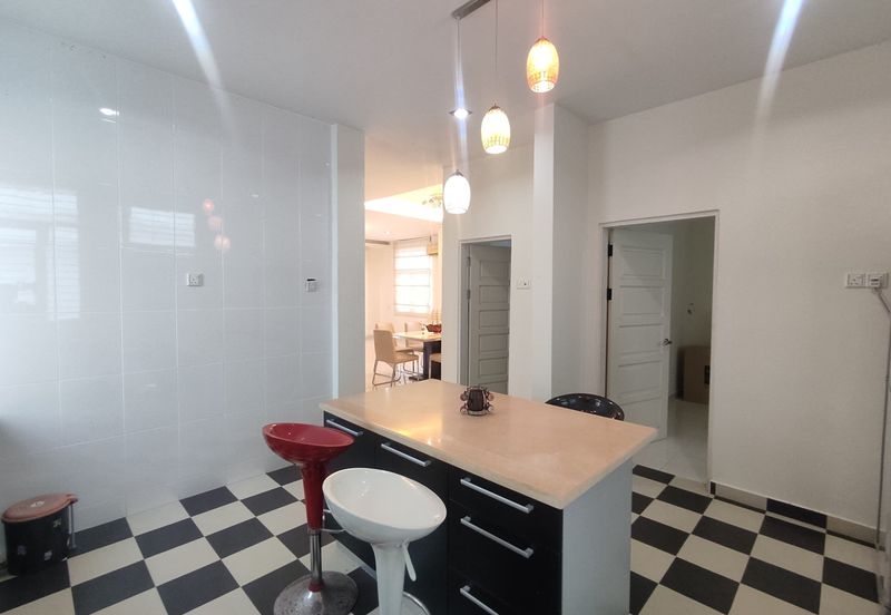 Kampung Teluk Kumbar