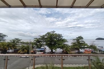 Kampung Teluk Kumbar