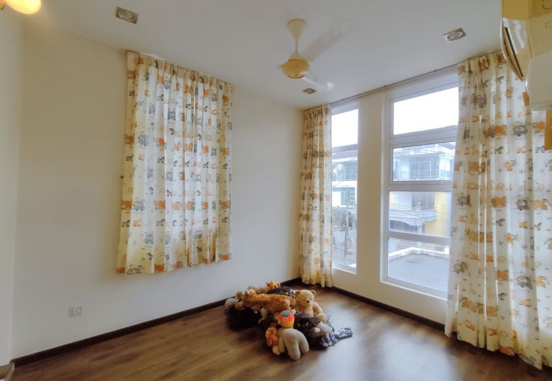 Kampung Teluk Kumbar