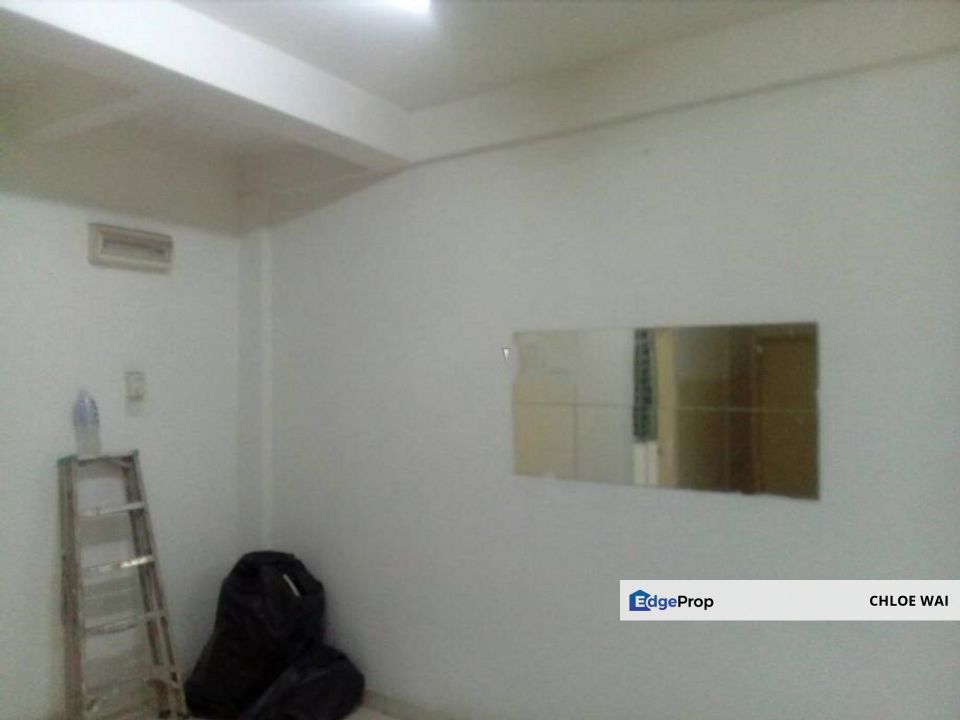 Shop Apartment @ Taman Setia Balakong, Selangor, Balakong
