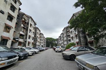 Desa Petaling Flat