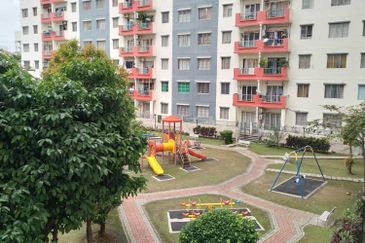 Vista Pinggiran, Taman Pinggiran Putra