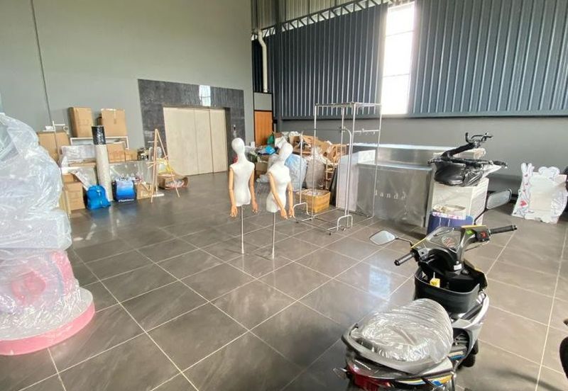 6 Storey Factory @ Bandar Tun Razak