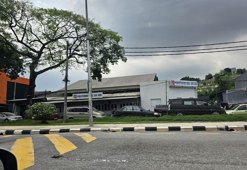 1.5 Storey Factory Bandar Tun Razak