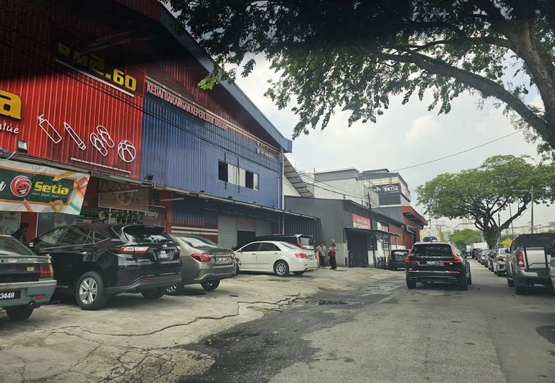 1.5 Storey Factory Bandar Tun Razak