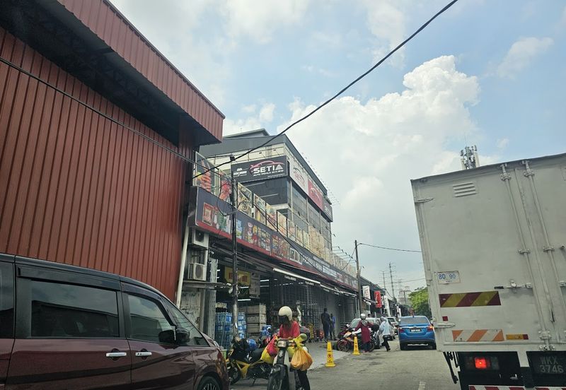 1.5 Storey Factory Bandar Tun Razak