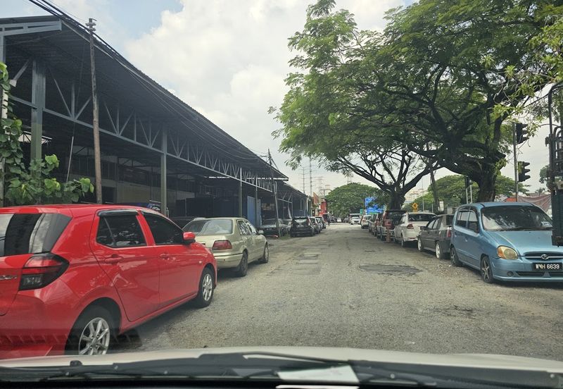 1.5 Storey Factory Bandar Tun Razak