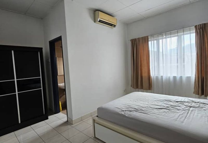 Upper Floor Sri Kayangan Town Villa