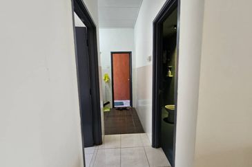 Upper Floor Sri Kayangan Town Villa