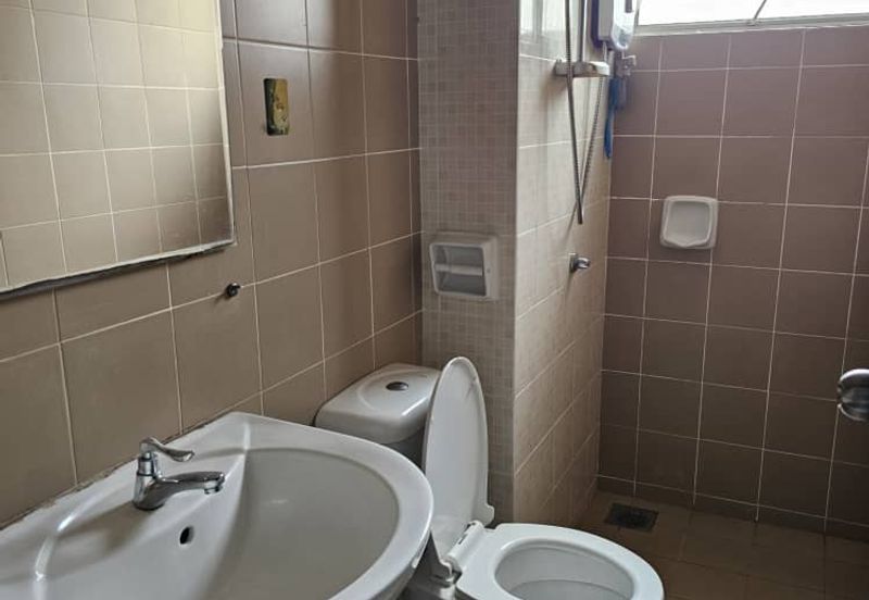 Upper Floor Sri Kayangan Town Villa