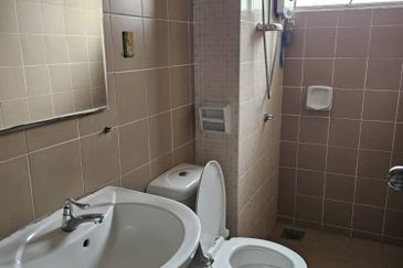 Upper Floor Sri Kayangan Town Villa