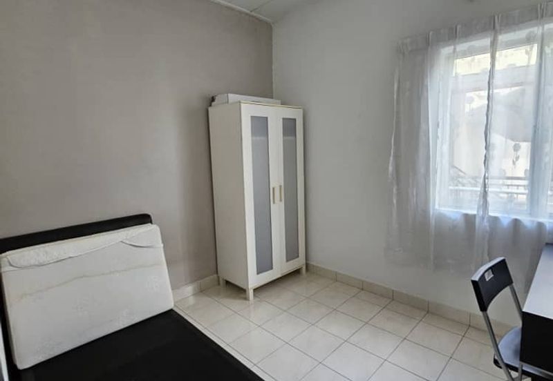 Upper Floor Sri Kayangan Town Villa