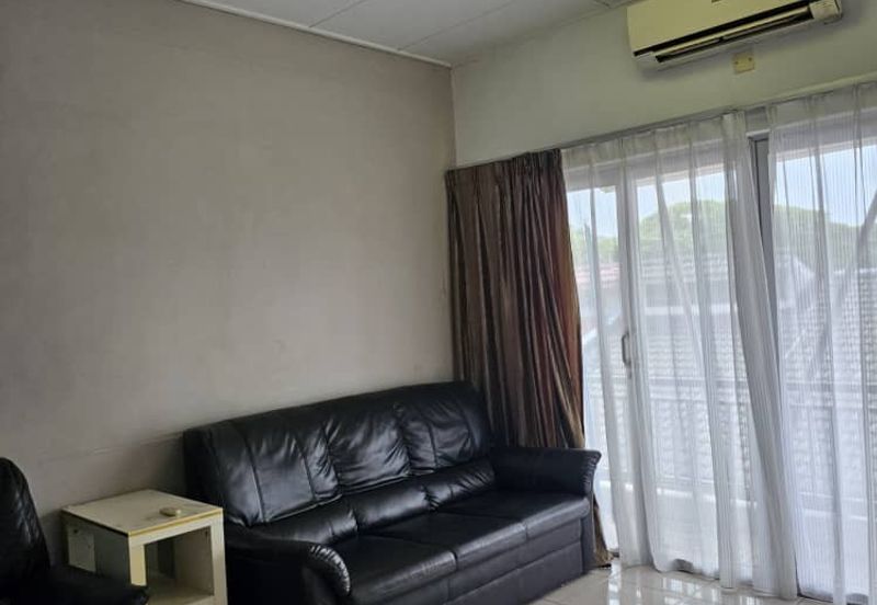 Upper Floor Sri Kayangan Town Villa