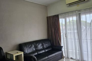 Upper Floor Sri Kayangan Town Villa