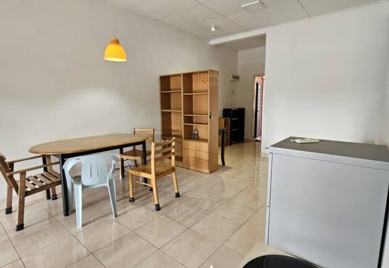 Upper Floor Sri Kayangan Town Villa